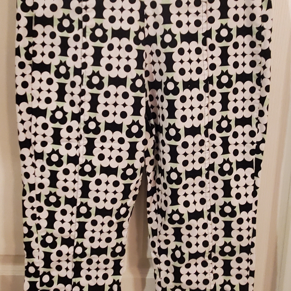Cato Black and White Floral Cropped Pants